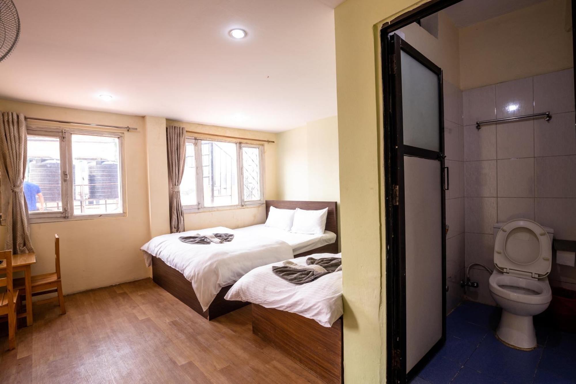 Hotel Harmony & Little Bites Bistro Jawlakhel Eksteriør bilde