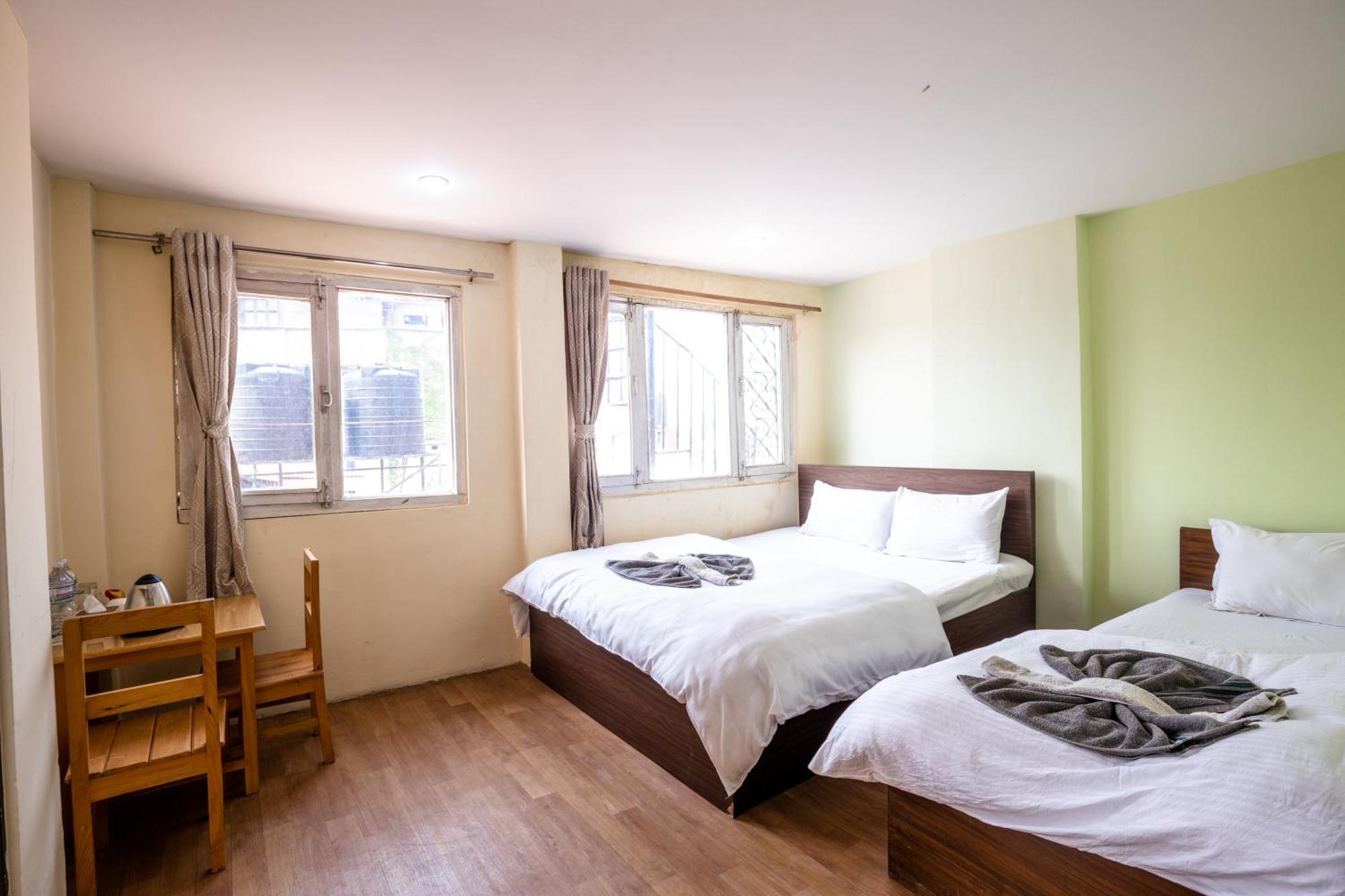 Hotel Harmony & Little Bites Bistro Jawlakhel Eksteriør bilde